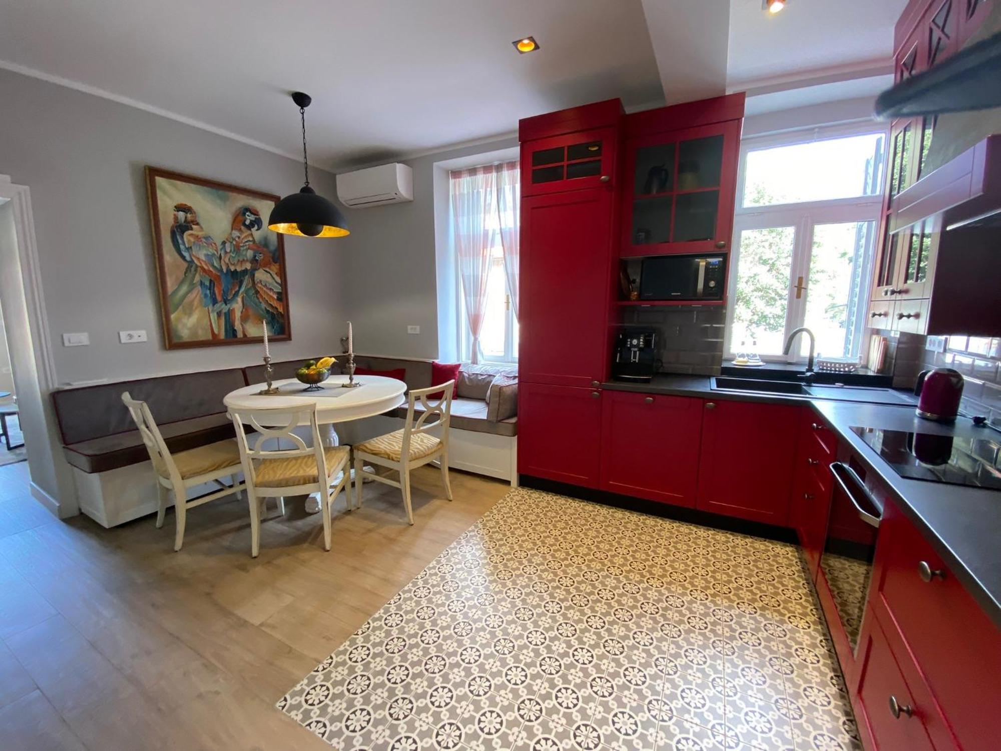 Apartment Arielle Ika Dış mekan fotoğraf